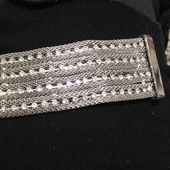 COPY - Mesh rhinestone bracelet - Picture 7 of 16